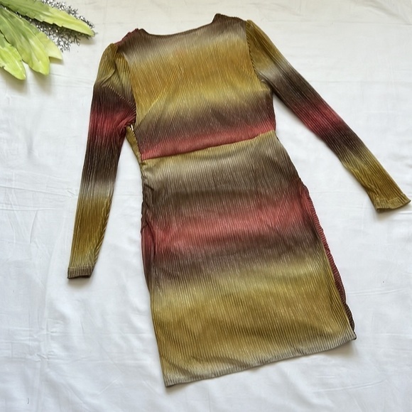 ⭐️nwt Available Faux Wrap Dress⭐️ - Picture 5 of 7